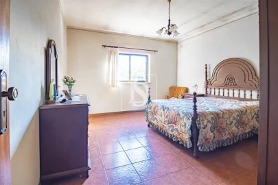 Moradia T1 para Venda em Vilar de Ferreiros