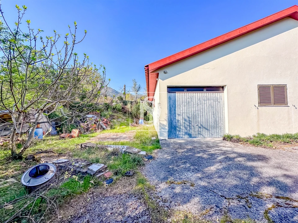 Moradia T1 para Venda em Vilar de Ferreiros Foto 26