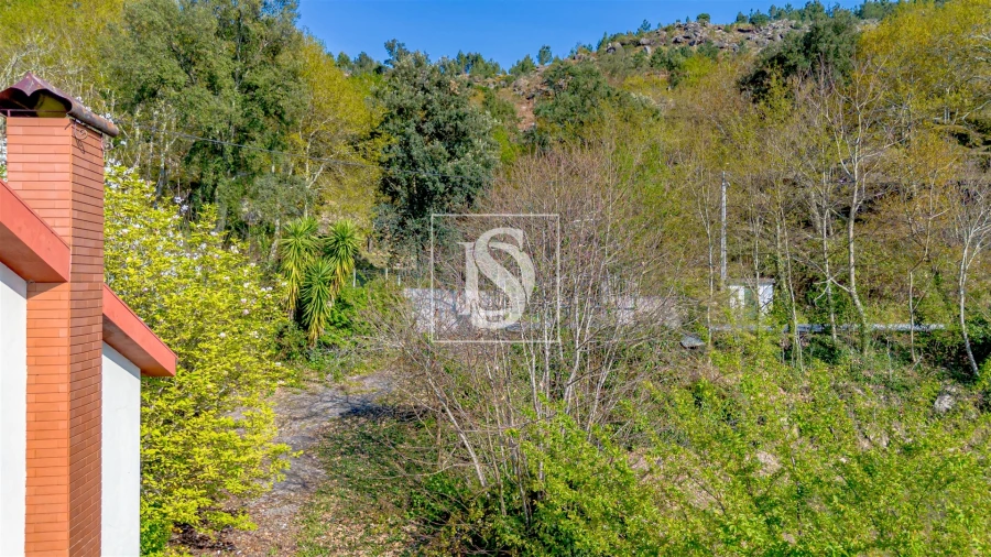 Moradia T1 para Venda em Vilar de Ferreiros Foto 22