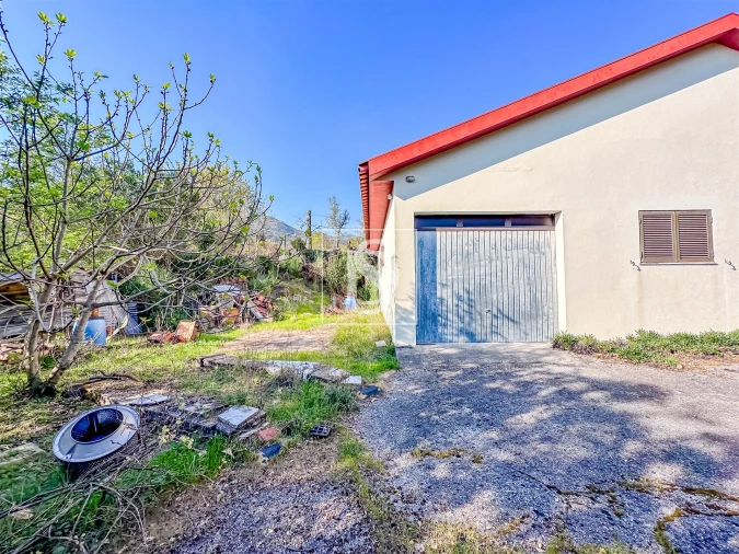 Moradia T1 para Venda em Vilar de Ferreiros Foto 26