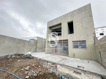 Moradia T3 para Venda em Pico da Pedra