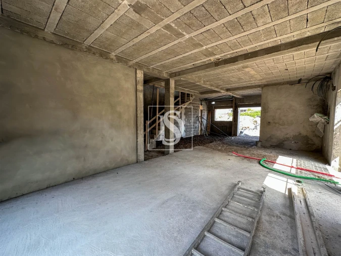 Moradia T3 para Venda em Pico da Pedra Foto 15