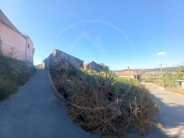 Moradia T5 para Venda em Vila Verde e Santão