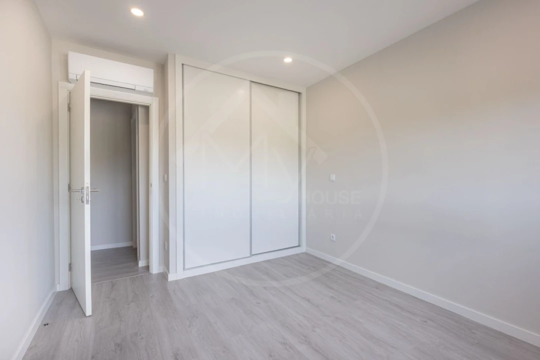 Apartamento T3 para Venda em Santa Cruz/Trindade e Sanjurge Foto 10