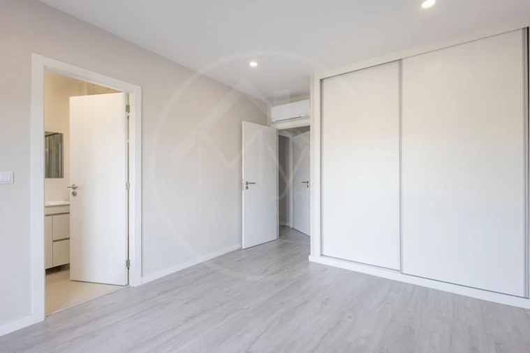 Apartamento T3 para Venda em Santa Cruz/Trindade e Sanjurge Foto 15
