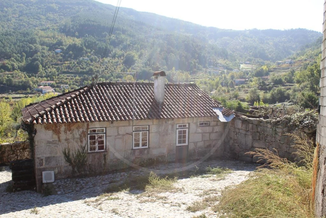 Moradia para Venda em Salvador e Santo Aleixo de Além-Tâmega Foto 2