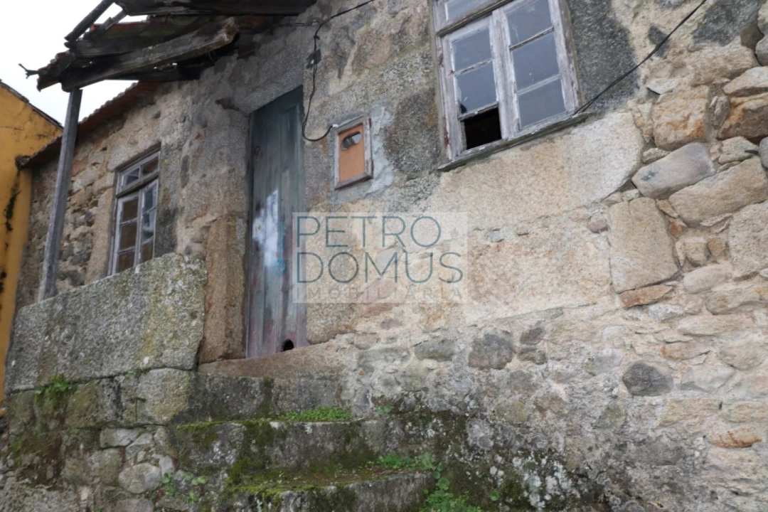 Moradia T2 para Venda em Paços da Serra Foto 7