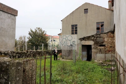 Moradia T2 para Venda em Paços da Serra