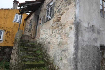 Moradia T2 para Venda em Paços da Serra