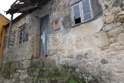 Moradia T2 para Venda em Paços da Serra