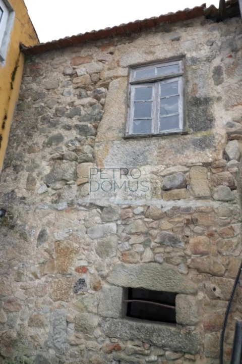 Moradia T2 para Venda em Paços da Serra