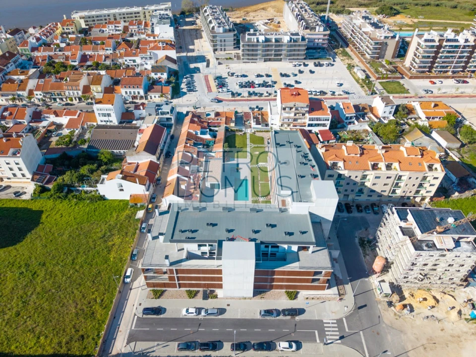 Apartamento T3 para Venda em Alcochete Foto 30