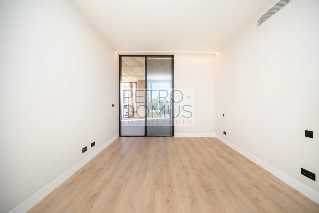 Apartamento T3 para Venda em Alcochete Foto 13