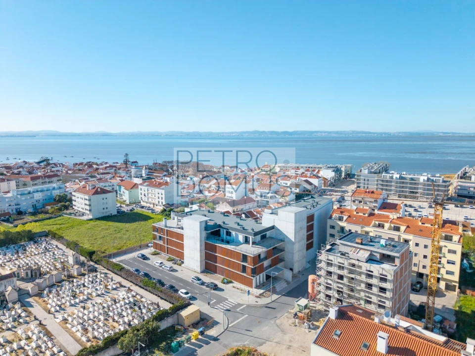 Apartamento T3 para Venda em Alcochete Foto 35