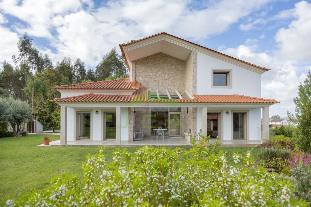 Moradia T4 para Venda em Porto de Mós - São João Baptista e São Pedro Foto 6