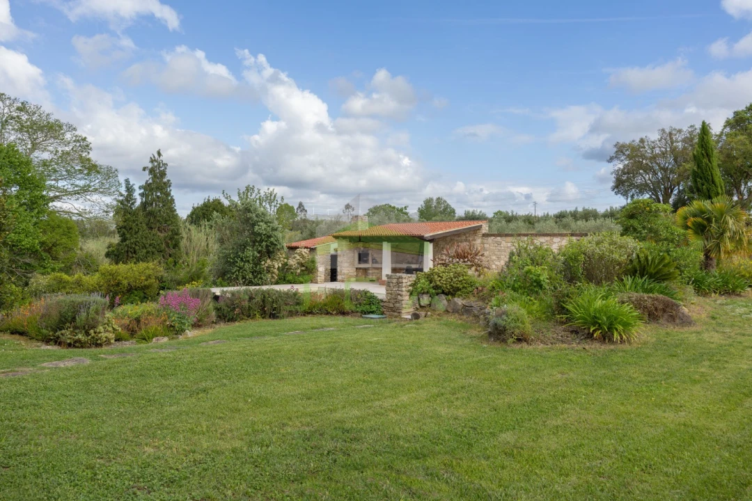 Moradia T4 para Venda em Porto de Mós - São João Baptista e São Pedro Foto 9