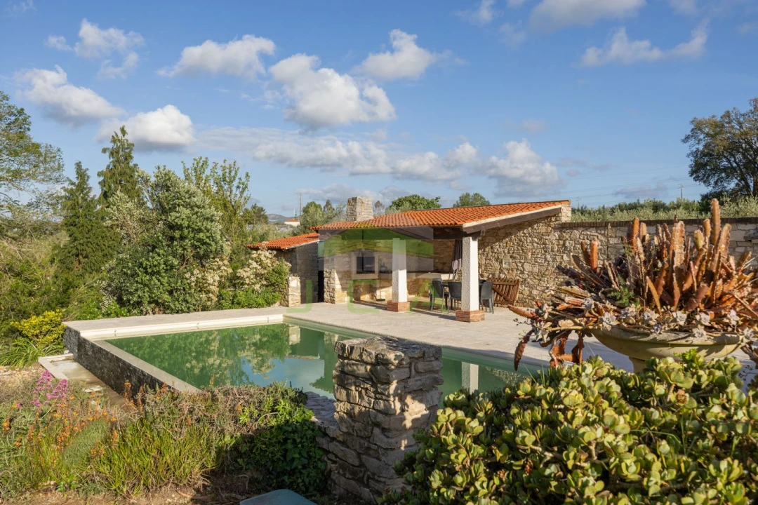 Moradia T4 para Venda em Porto de Mós - São João Baptista e São Pedro Foto 12