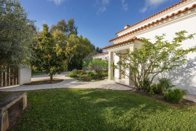 Moradia T4 para Venda em Porto de Mós - São João Baptista e São Pedro