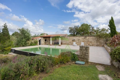 Moradia T4 para Venda em Porto de Mós - São João Baptista e São Pedro