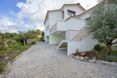 Moradia T4 para Venda em Porto de Mós - São João Baptista e São Pedro