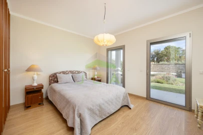 Moradia T4 para Venda em Porto de Mós - São João Baptista e São Pedro