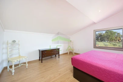 Moradia T4 para Venda em Porto de Mós - São João Baptista e São Pedro