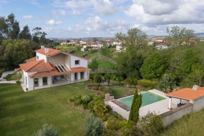 Moradia T4 para Venda em Porto de Mós - São João Baptista e São Pedro