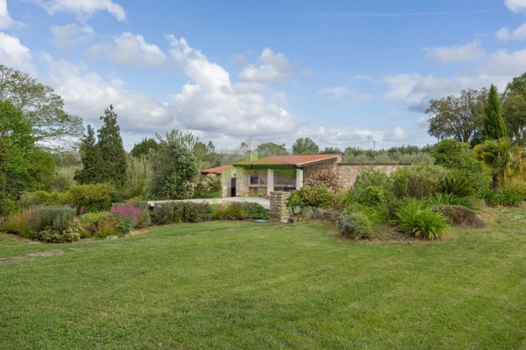 Moradia T4 para Venda em Porto de Mós - São João Baptista e São Pedro Foto 9