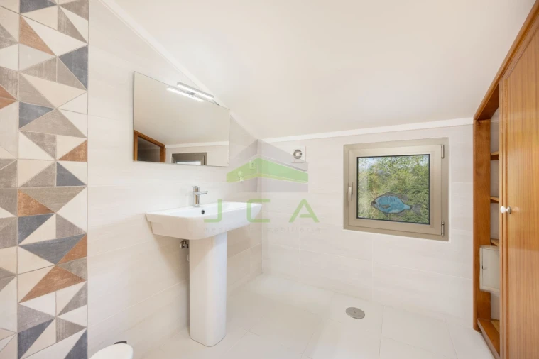 Moradia T4 para Venda em Porto de Mós - São João Baptista e São Pedro Foto 44