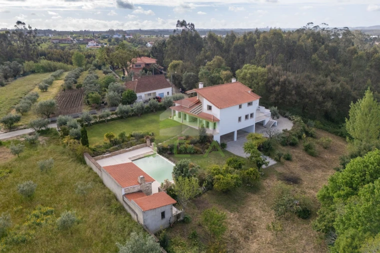 Moradia T4 para Venda em Porto de Mós - São João Baptista e São Pedro Foto 53