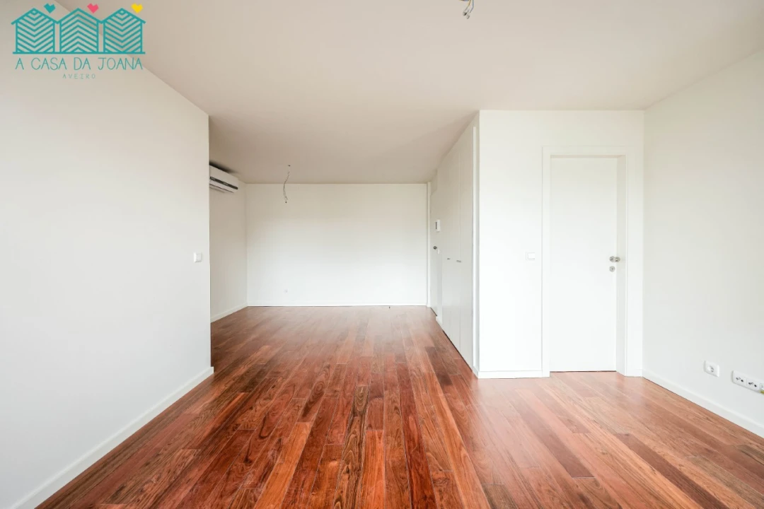 Apartamento T2 para Arrendamento em Glória e Vera Cruz Foto 4