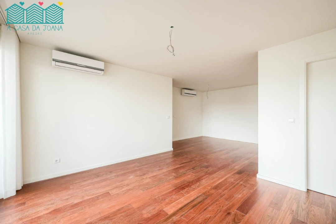 Apartamento T2 para Arrendamento em Glória e Vera Cruz Foto 5
