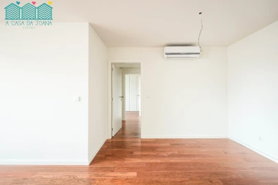 Apartamento T2 para Arrendamento em Glória e Vera Cruz