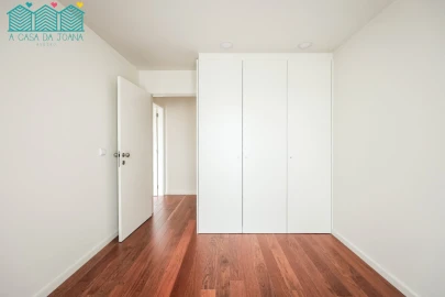 Apartamento T2 para Arrendamento em Glória e Vera Cruz