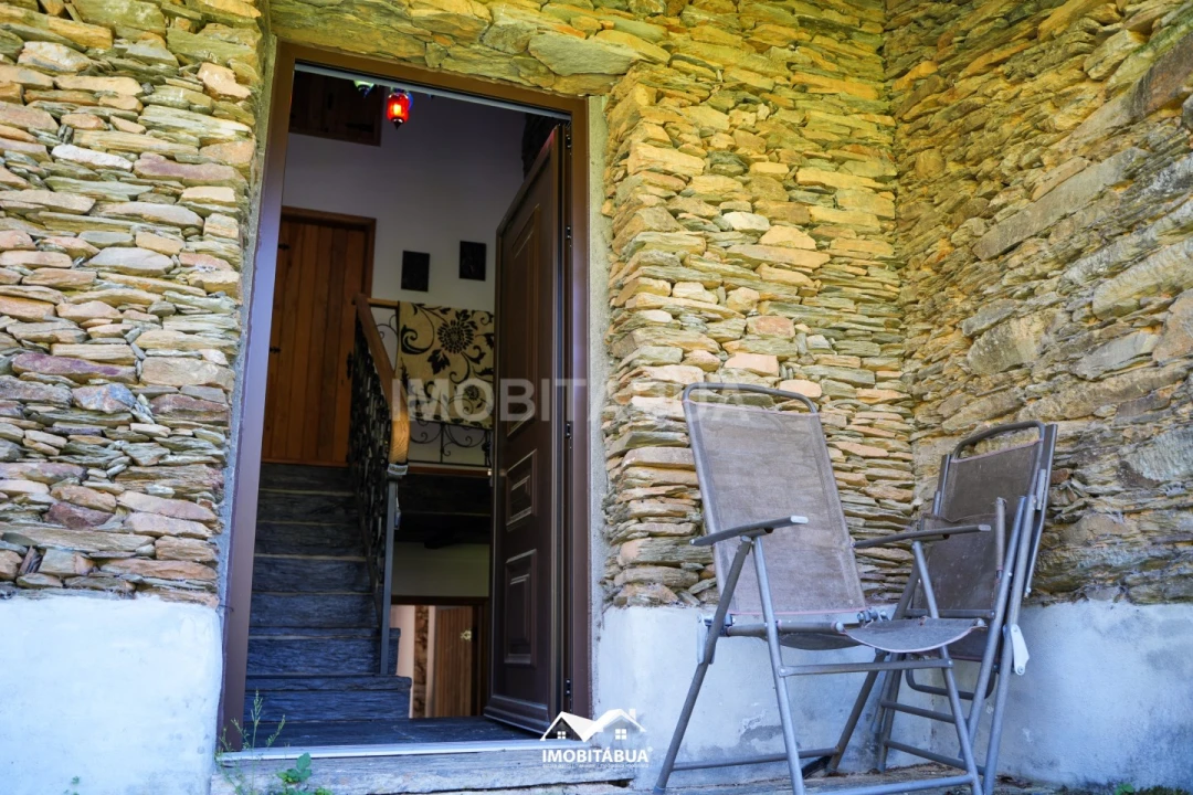 Moradia T4 para Venda em Mouronho Foto 4