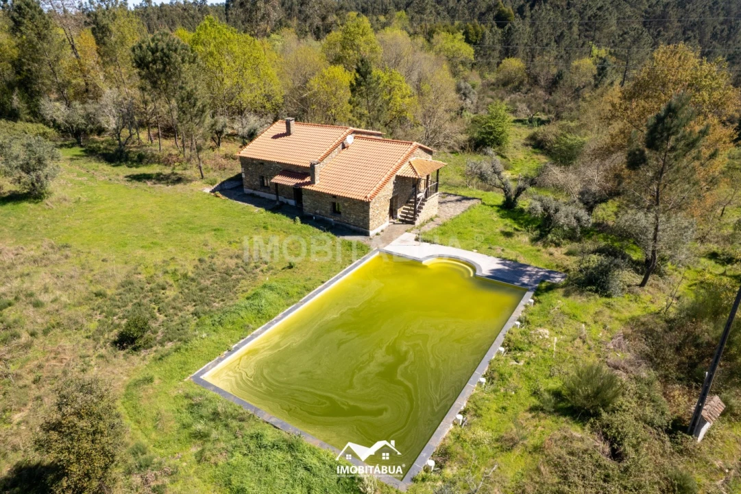 Moradia T4 para Venda em Mouronho Foto 2