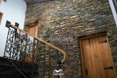 Moradia T4 para Venda em Mouronho