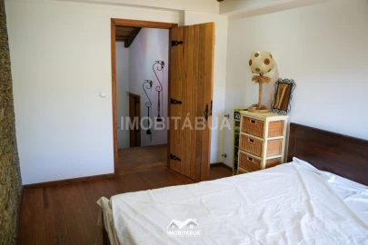 Moradia T4 para Venda em Mouronho