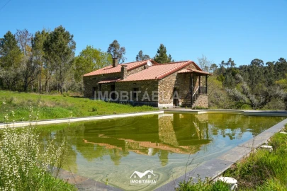 Moradia T4 para Venda em Mouronho