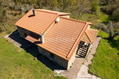 Moradia T4 para Venda em Mouronho