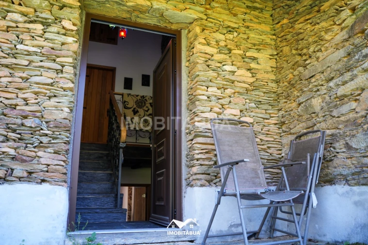 Moradia T4 para Venda em Mouronho Foto 4