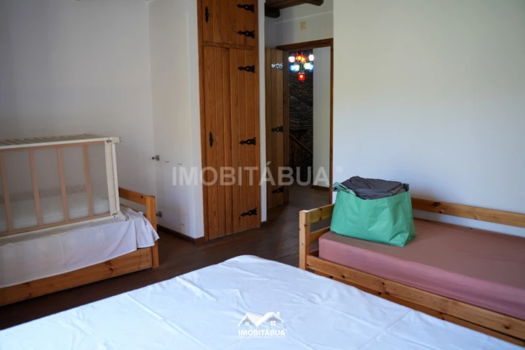 Moradia T4 para Venda em Mouronho Foto 17