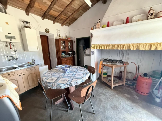 Moradia T2 para Venda em Esperança Foto 4