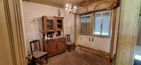 Moradia T9 para Venda em Almalagues