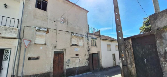 Moradia T9 para Venda em Almalagues