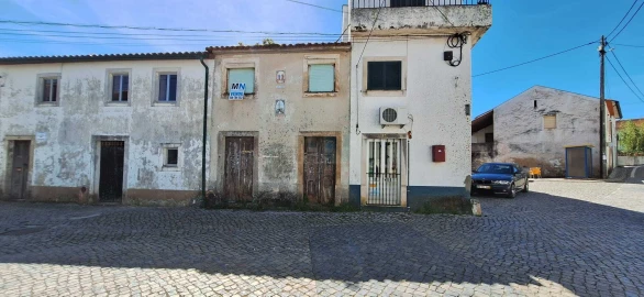 Moradia T9 para Venda em Almalagues