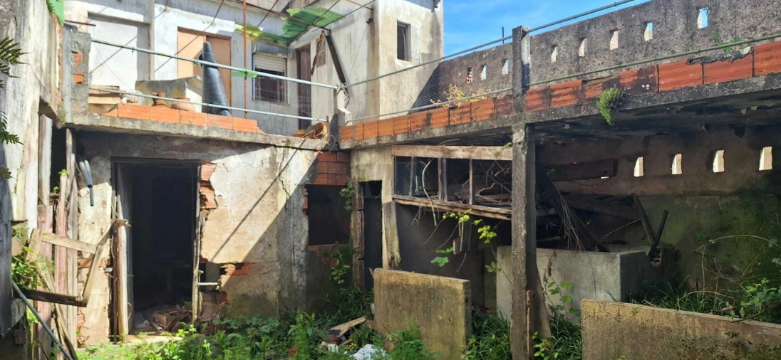 Moradia T9 para Venda em Almalagues Foto 8