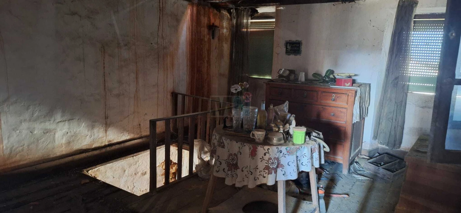 Moradia T9 para Venda em Almalagues Foto 12