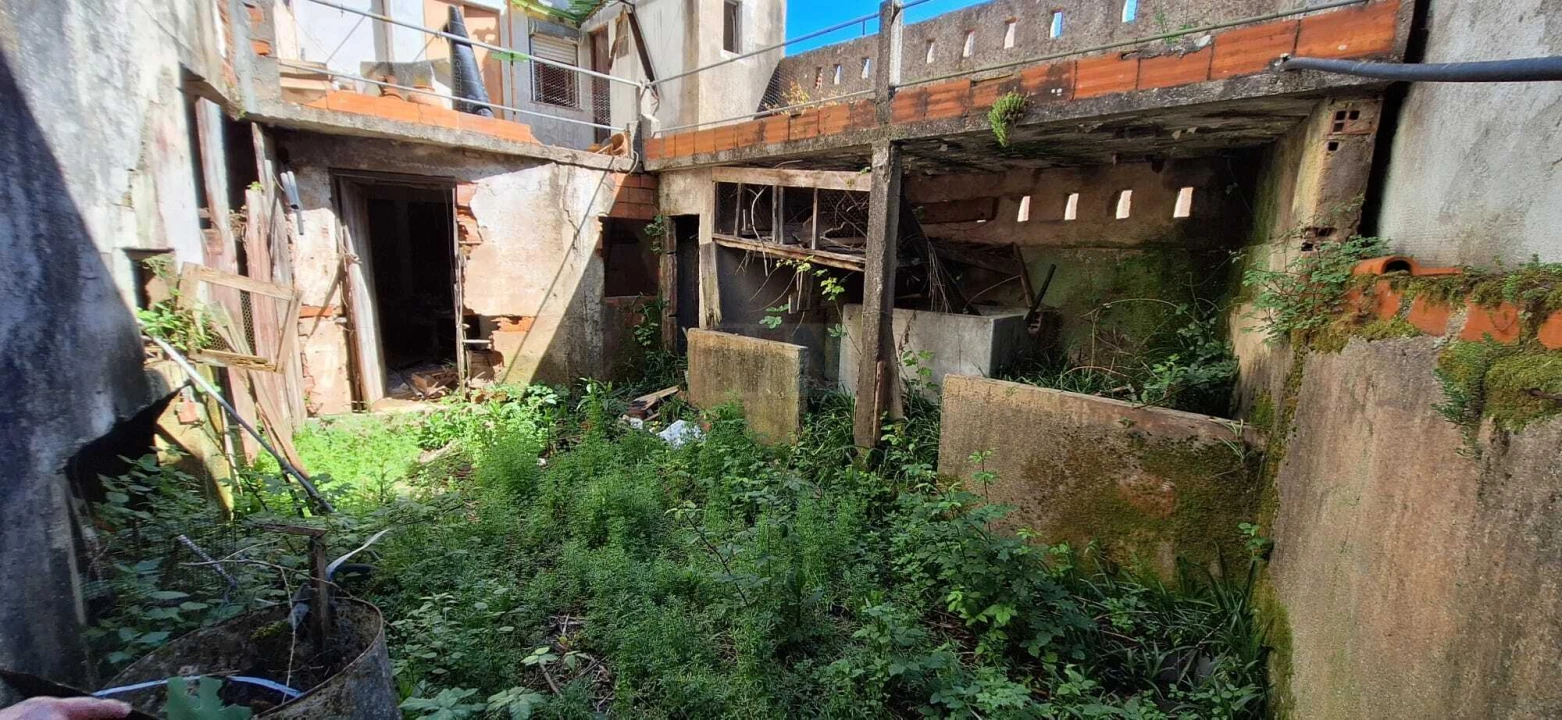 Moradia T9 para Venda em Almalagues Foto 6