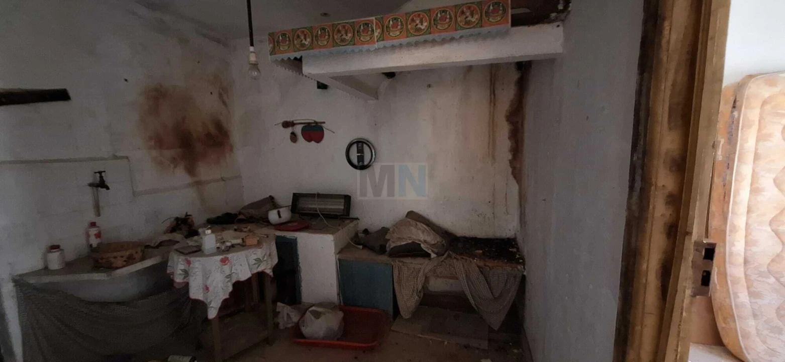 Moradia T9 para Venda em Almalagues Foto 17